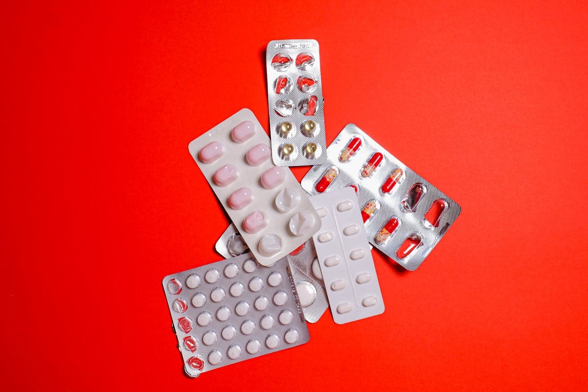 Er medicin efter udløbsdato farligt? Fakta og myter
